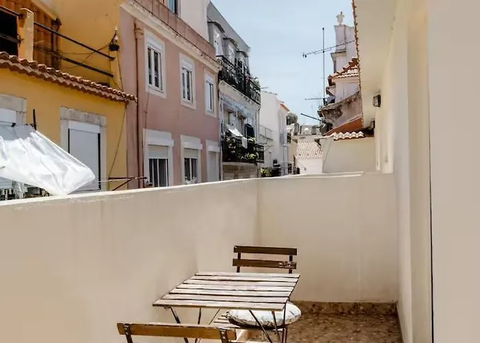 Πανσιόν Luxury Sao Jose Lisbon City Cozy Suite